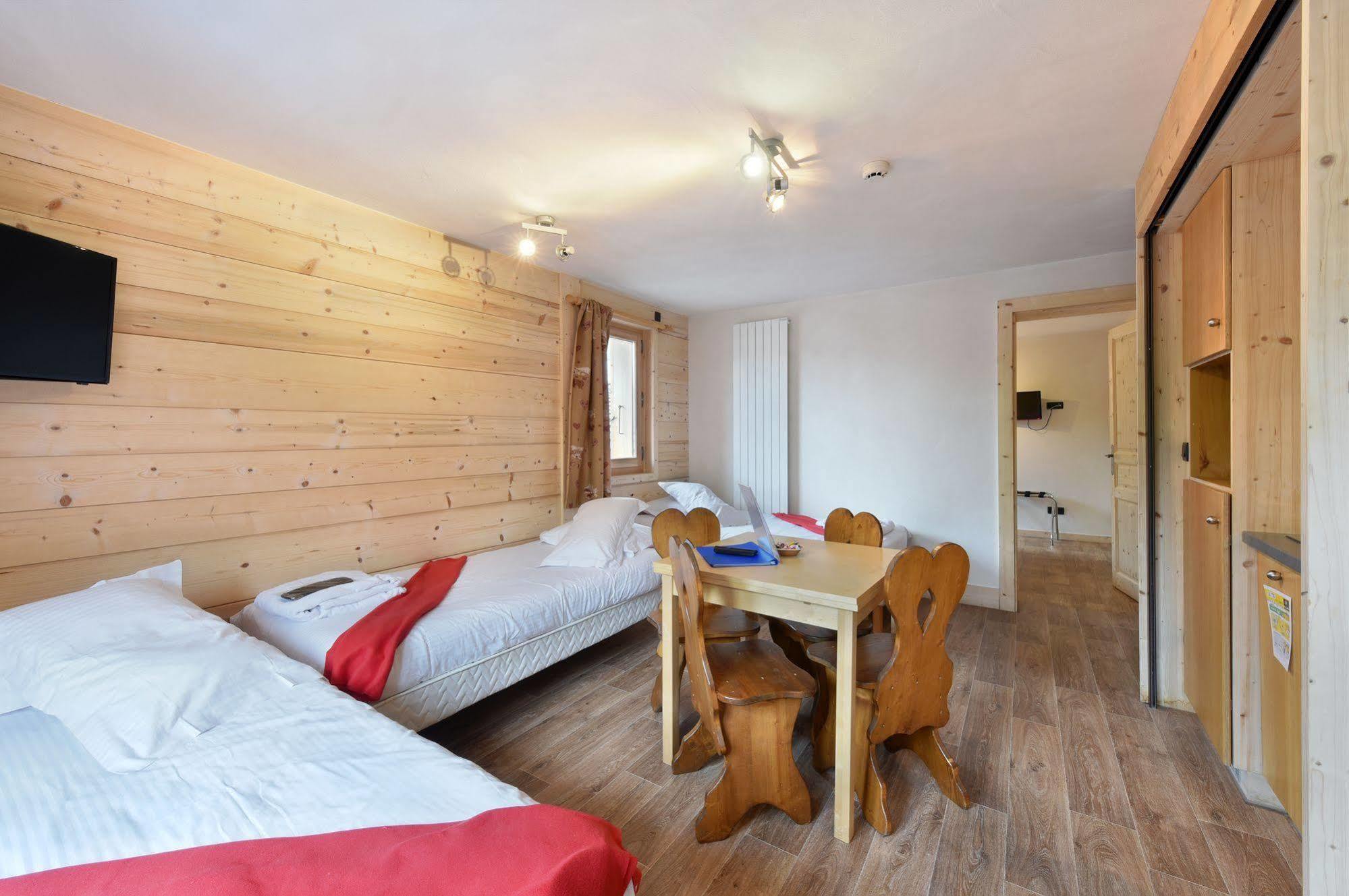 Loc'Hotel Alpen Sports Les Gets Eksteriør bilde